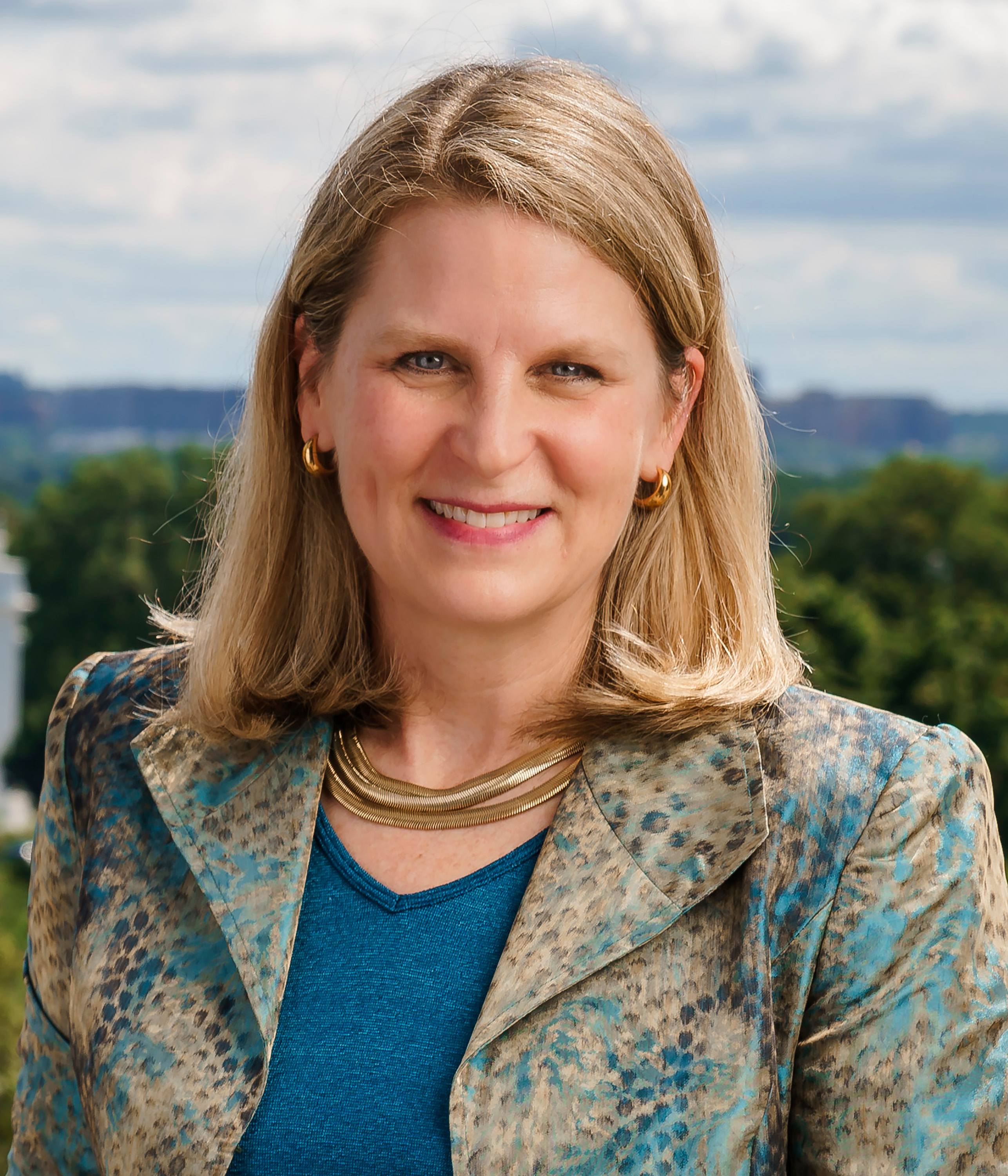 Photo of Liz Shuler